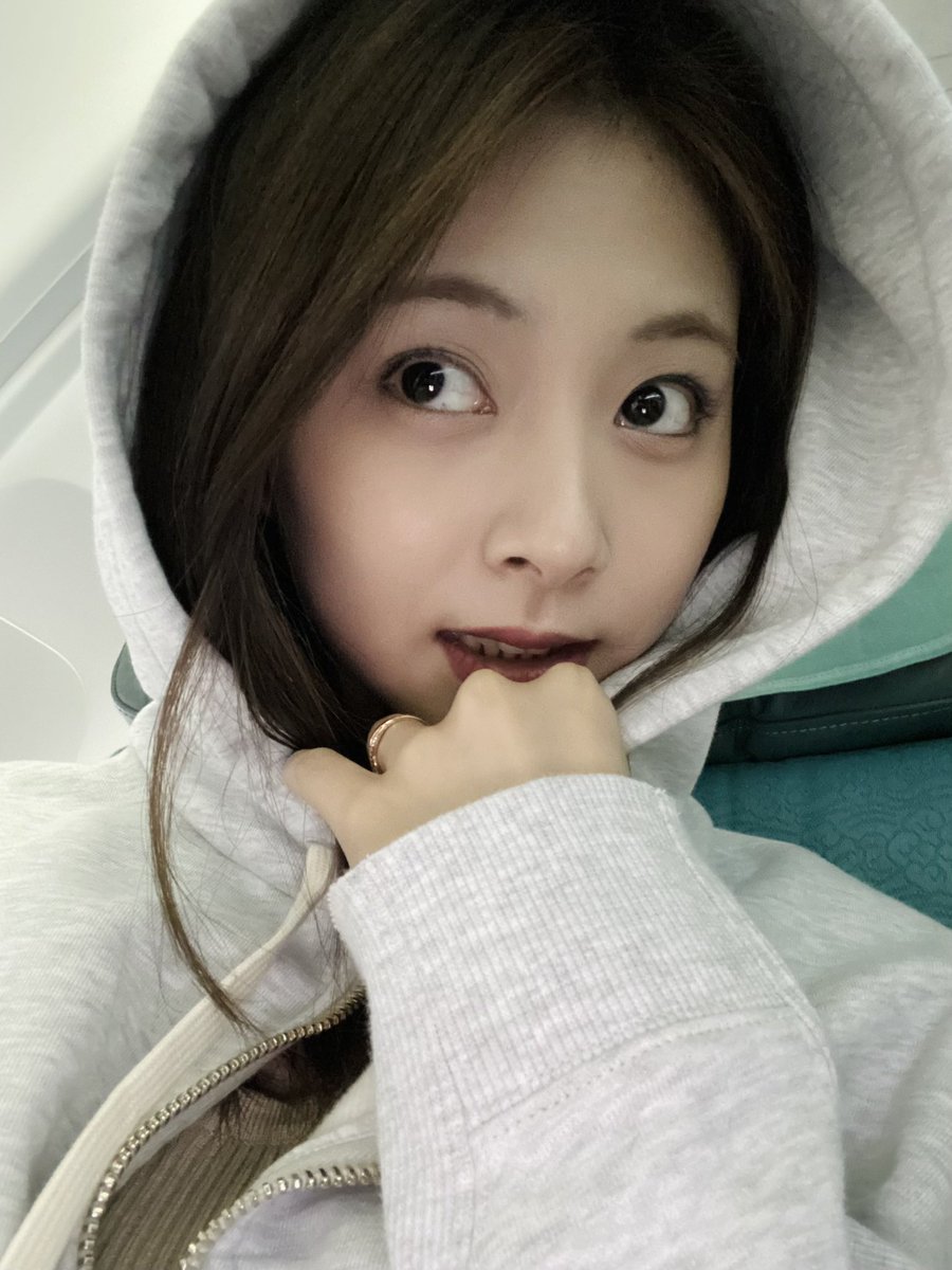 picofsaz's tweet photo. squish >_< https://t.co/MdSZvUAsAD