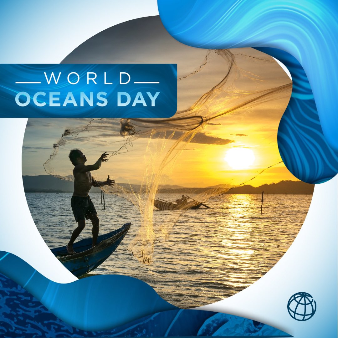 🌊 Happy #WorldOceanDay! 
3 bil. people rely on the ocean for food, jobs & livelihoods. #Bluefinance can help protect them.

In #Europe, we were the 1st to issue blue financing loan to increase funding for blue economy projects in #Romania 🇷🇴 

wrld.bg/Mc0P50OI69h (1/3)