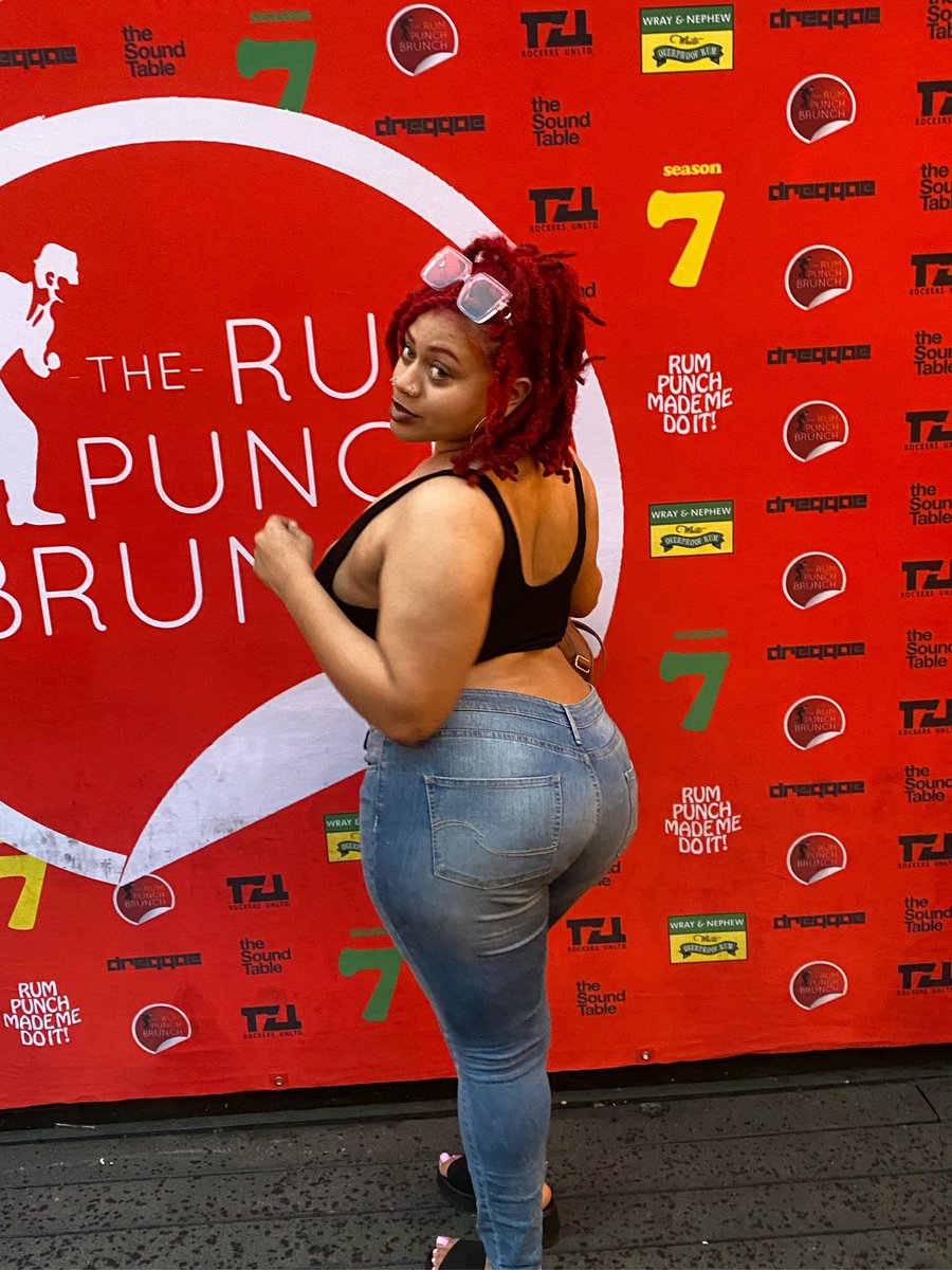 ROYALTY on Twitter: "RT @AnaSofaKingCoo: These pictures got da same energy lol"