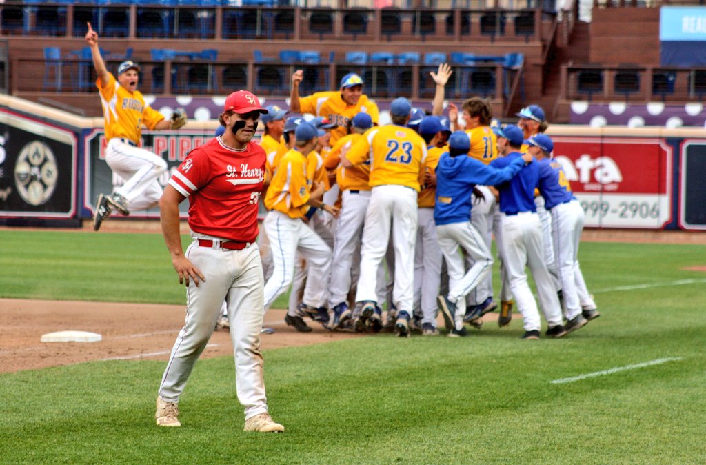 Fish_Report's tweet photo. Russia is heading to the state finals! Xavier Phlipot singles in Jude Counts in the bottom of the 8th inning with 2 outs for the 1-0 walk off over St. Henry!! https://t.co/0nFcIX01aE