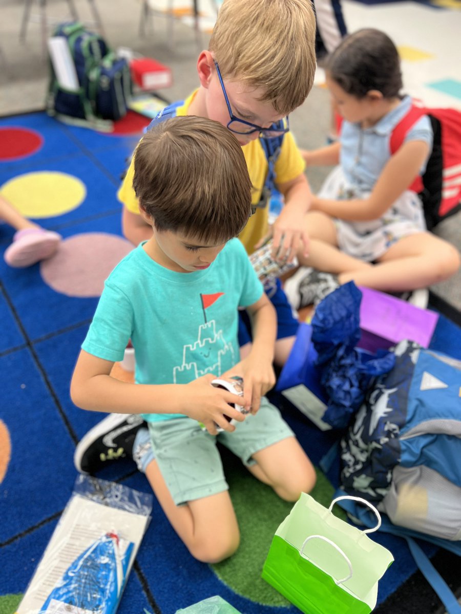 1stGradeColeman's tweet photo. Beach day was a success! We loved working on our beach towels and painting our surfboard bookmarks! The highlight of our day was opening our end of year gifts! Last day of school tomorrow! https://t.co/07I4n8gbuT