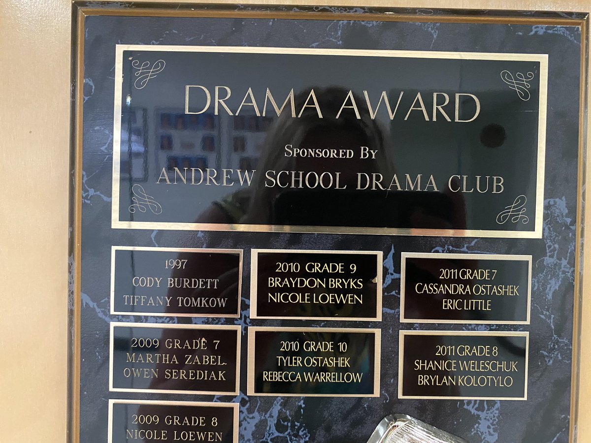 Tdot_299's tweet photo. Sad to see #andrewschool close. 😢 So many memories. #mostdedicated #femaleathlete #dramaaward #grad98 https://t.co/huc0LvtsCJ