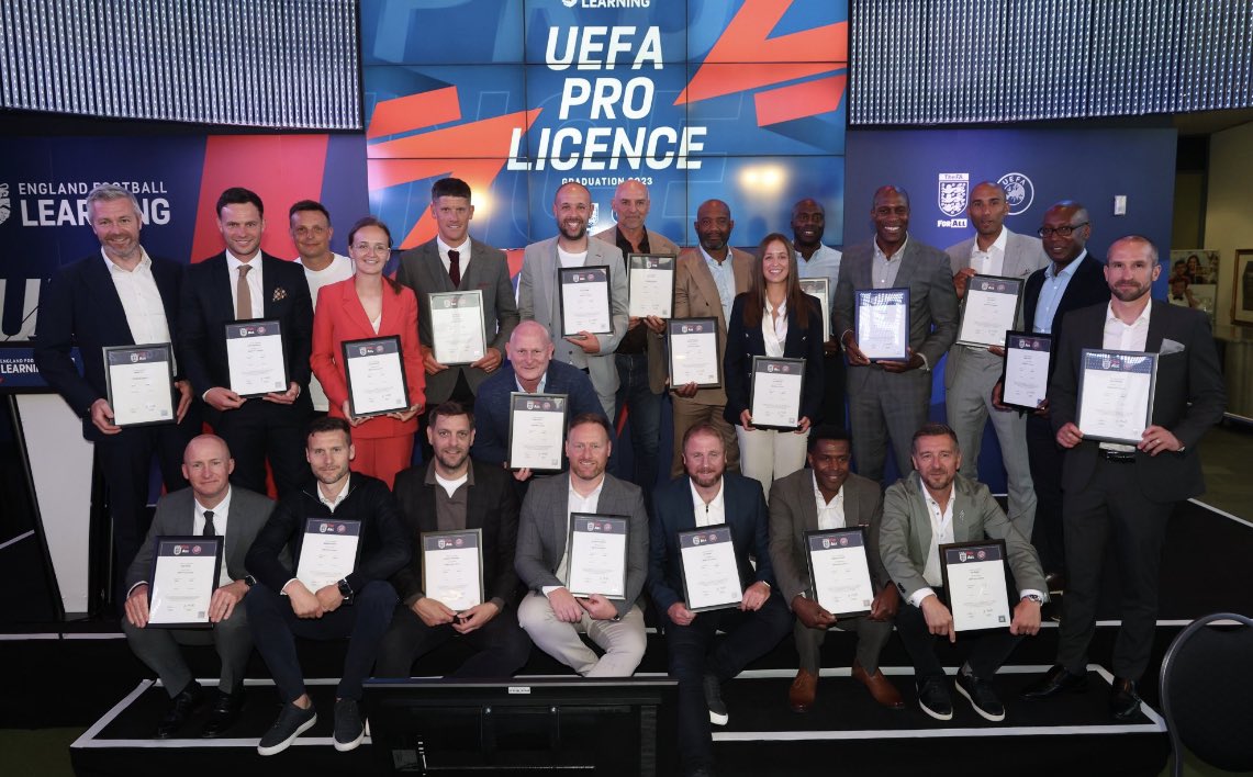 Ian Dawes has completed his UEFA Pro Licence. Congratulations Gaffer, @Dawesie10 💙

#TRFC