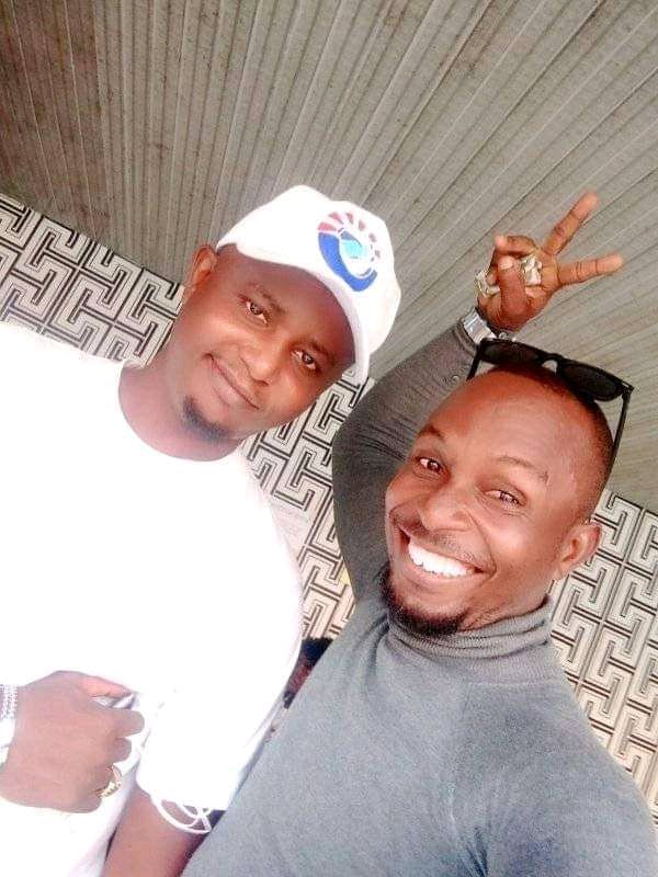 deoracle1982's tweet photo. *Anytime I see a Lady turn to motivational* *speaker online,* 
 *I smile and say* 
 *"one of our* *brothers has done it again ..😂* 😁😂🤣 https://t.co/IVb7UWtpXb