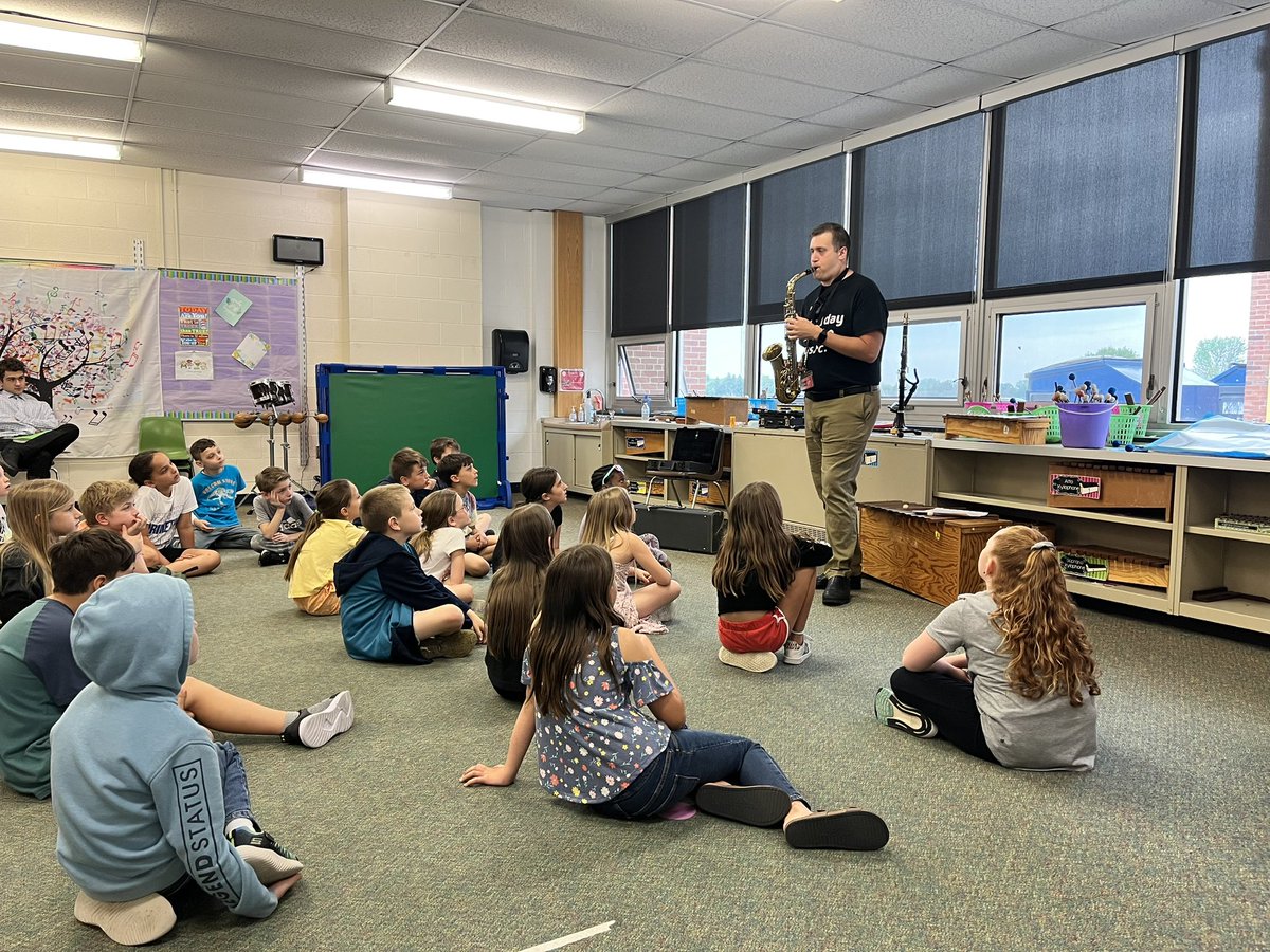 Hilton Music Department tweet media