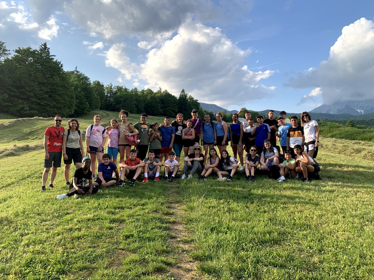 Hemos sido privilegiados por disfrutar una semana en Eslovenia. Un país que nos ha enamorado, además de encontrarnos en un entorno natural precioso. Solo tenemos palabras de agradecimiento al profesorado eslovenos y a  Erasmus+ por hacerlo posible! sites.google.com/cpodondebuen.c…