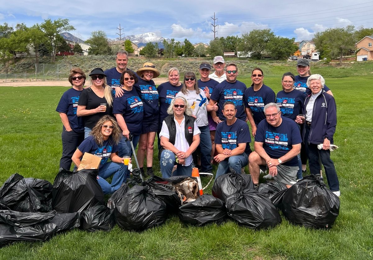 ERAShields's tweet image. Great day in Colorado Springs at the park cleanup at Pike Park! ERA Shields Real Estate loves supporting our community at events like this! Our Agents are great at lending a hand! Thank you to all our agents who came out today. #TeamERA #coloradosprings #ParkCleanup