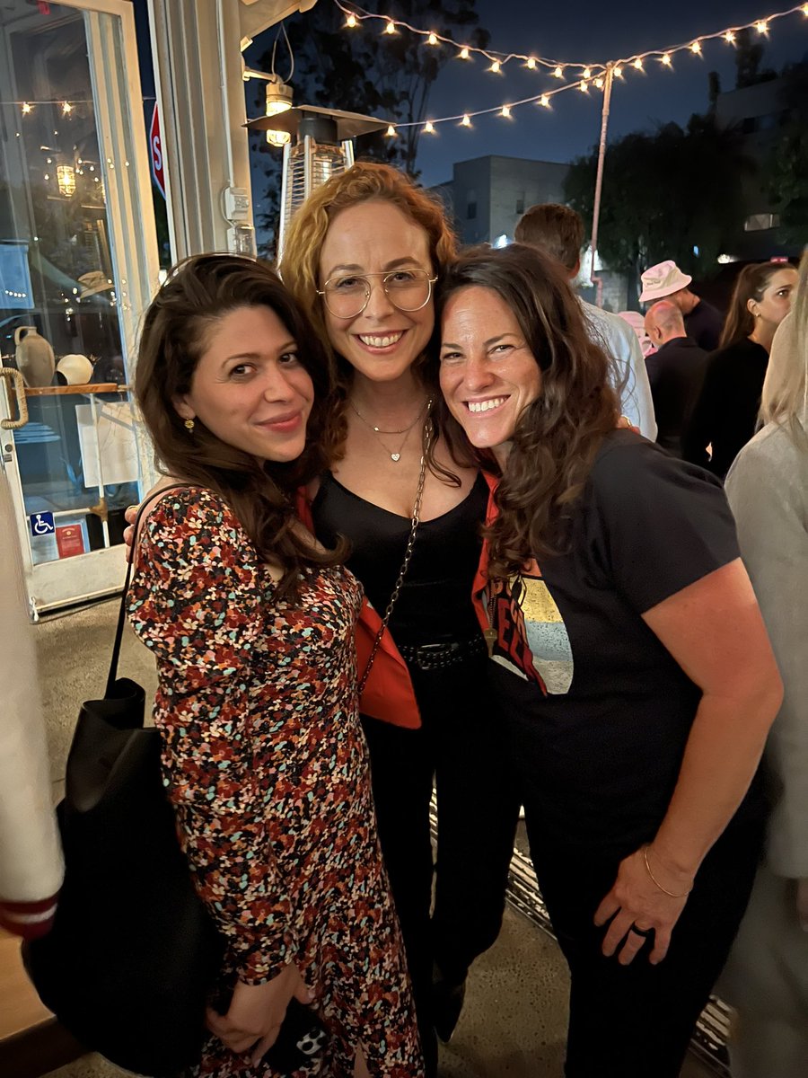 shiralazar's tweet image. One day - two amazing events in LA @socinnovation #techweekla w/ @farbstein @EspreeDevora @mayashoucair + finally meeting @sophiaamoruso in person for launch of @trustfundvc 👏