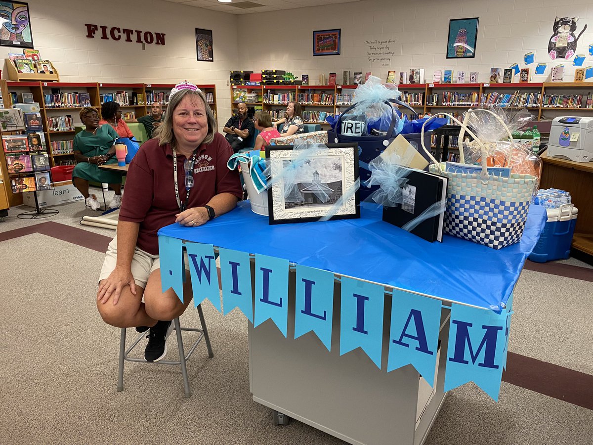 Laurie Hartley tweet media