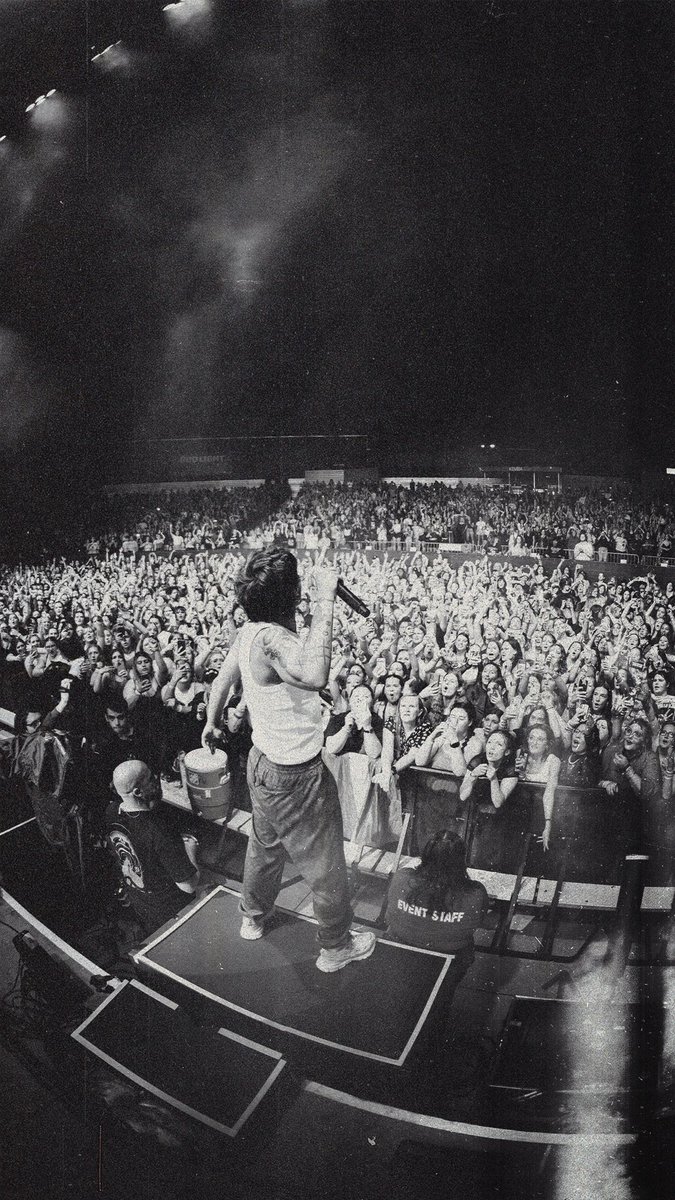 LTHQOfficial's tweet photo. FITF Crowd Gifs - https://t.co/evKfI87r1y https://t.co/0b7cqDNeFZ