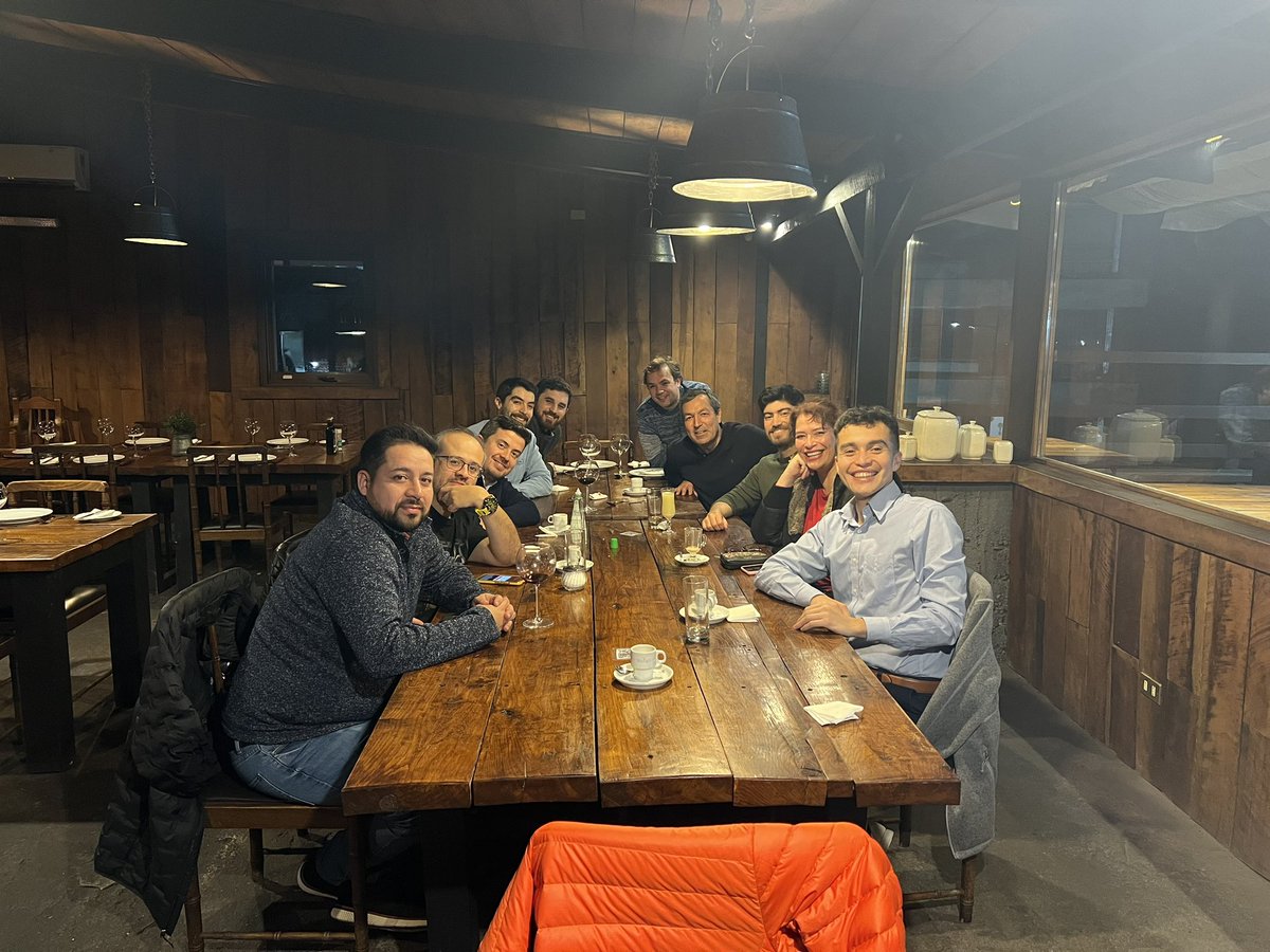 fseguradiazURO's tweet photo. Finalizado nuestro Curso #Holep #Holmium #SlimHolep con 6 cirugías ✅
Tremenda experiencia agradecido de nuestro equipo HLU y asistentes. https://t.co/lxlcOlJfbf