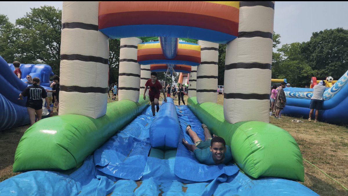 swsd_whs's tweet photo. Waterslide at Celebration Day! #swsdproud #swsd_whs https://t.co/5ggXKJXyY4