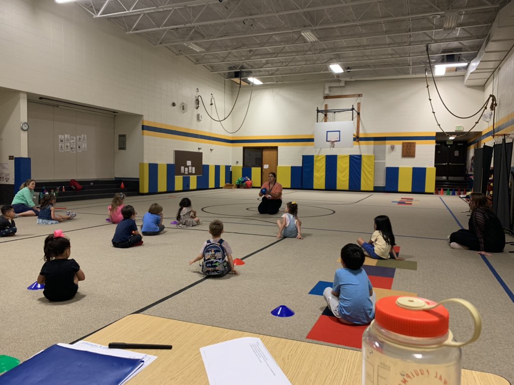 conigs_BigSky's tweet photo. Ss have been learning about RISE - respect, inspire, strength and empathy - and celebrated with awards today. It was also PJ Day, we had popsicles and they have been loving their Movement Specials class with Ms. Emily. #StVrainStorm #FrederickLearns https://t.co/sneU3zgw3N