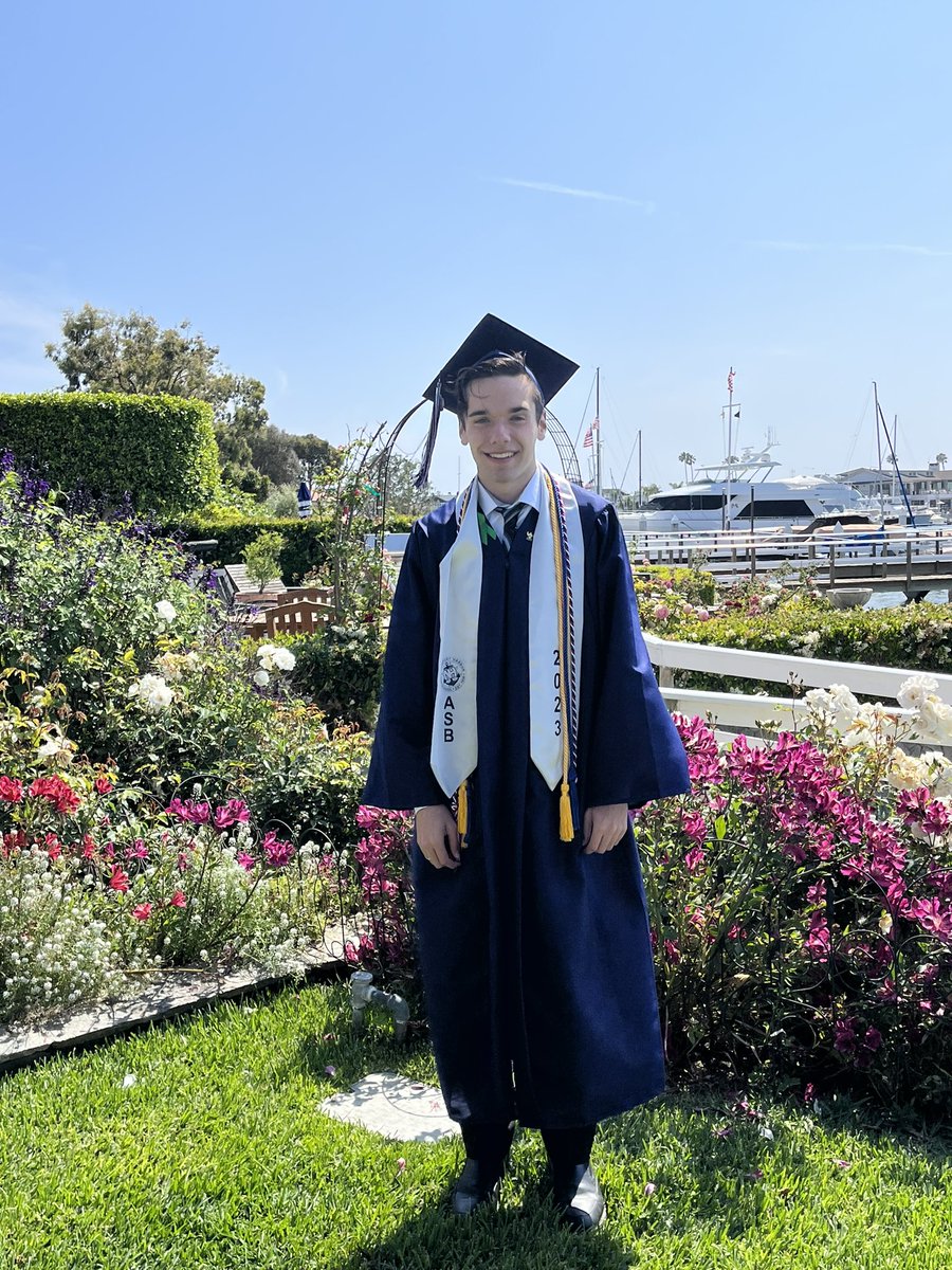 AnthonySaba2's tweet photo. Last one graduates tonight then off to attend @univmiami with his sister! #EmptyNesters https://t.co/UfEHkvCG4u