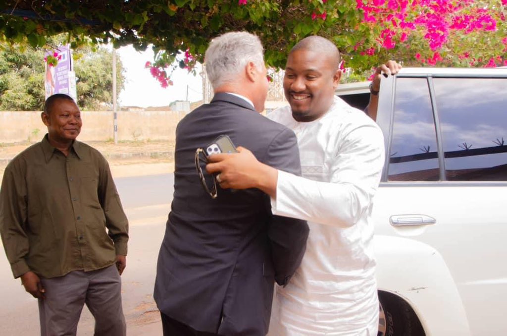 Today, Lord Mayor Talib Ahmed Bensouda met Jean-Charles ALLARD, Charge d’affaires of France. They had a fruitful discussion on supporting council development plans and developing diplomatic relations with cities in France.