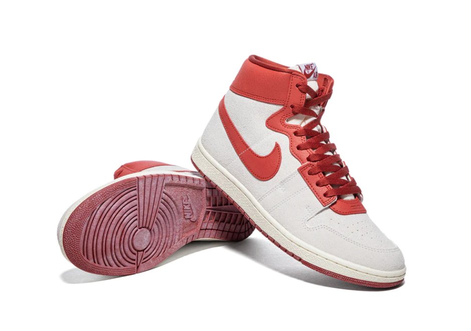 ZapConceptsTest's tweet photo. Jordan Air Ship PE 'Every Game' available now. https://t.co/3Om0xtwYNS