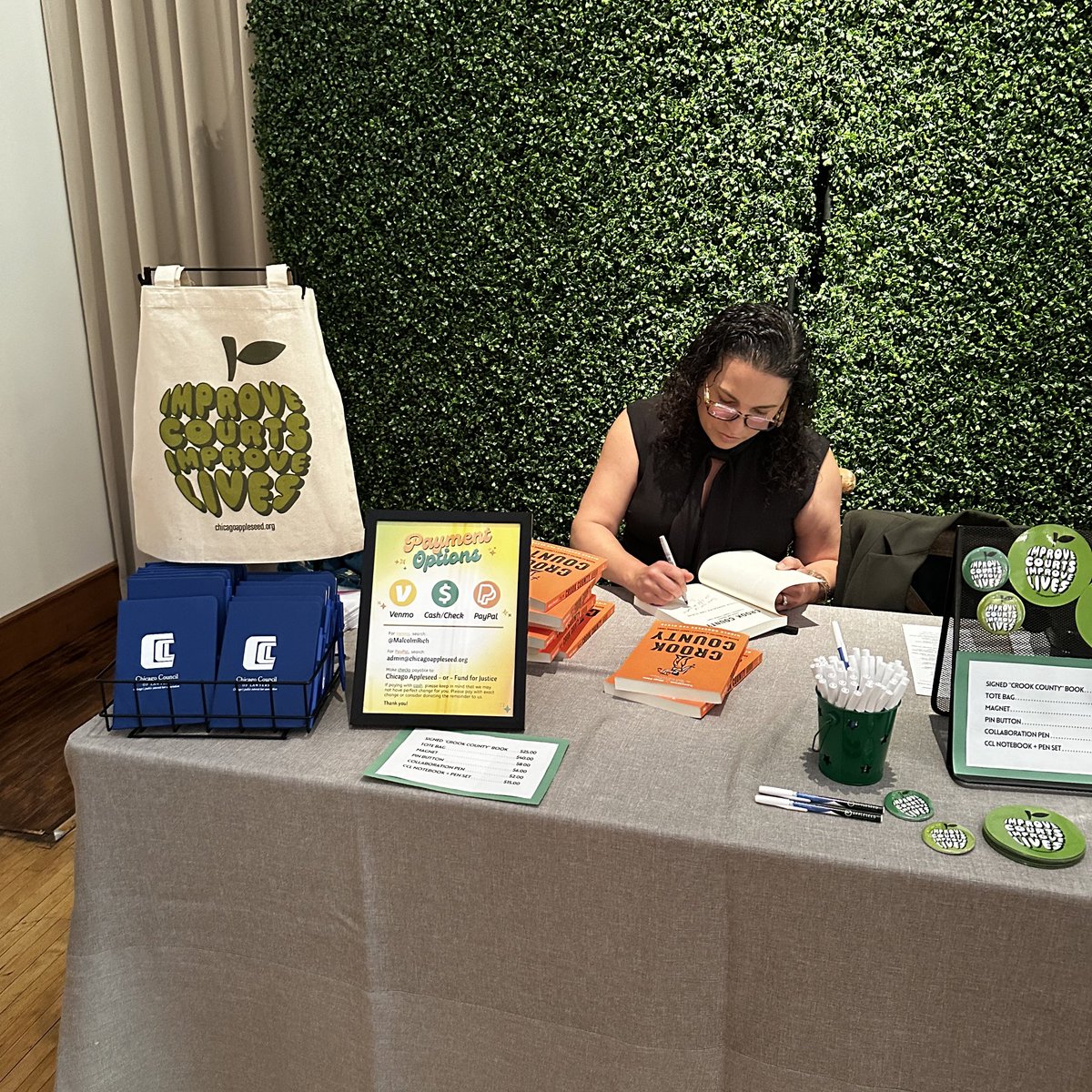 ChiAppleseed's tweet photo. Weβre ready and waiting for our #Commitment2Justice Awards to begin. Our keynote speaker @nvancleve is signing books at our merch table!
See you soon π https://t.co/z54Z3NPRVn