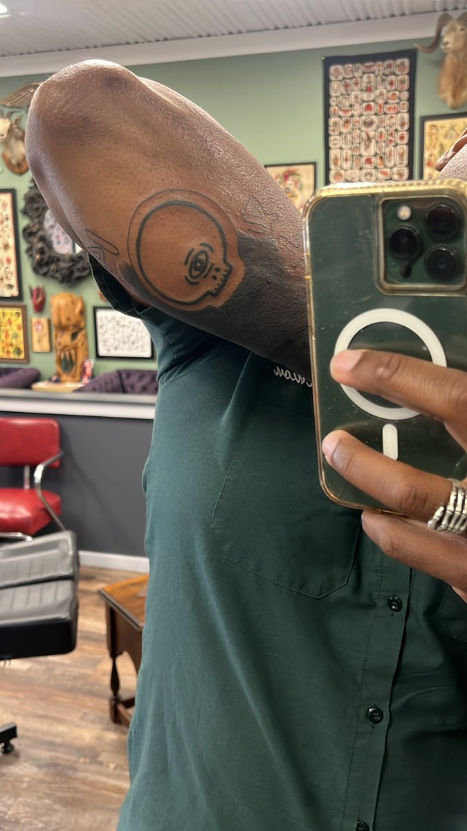 Shout out to <a href="/cumulusfrisbee/">cumulus frisbee</a> for designing my new logo 🙏🏾