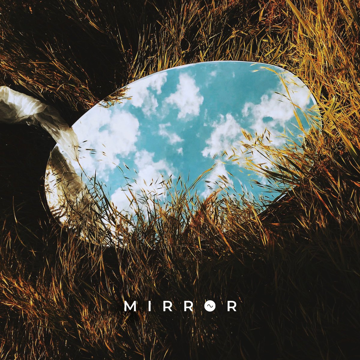 My new single „Mirror“ is out now. Hope you like and enjoy it. sine-music.lnk.to/sine-mirror #ambientmusic #chilloutmusic