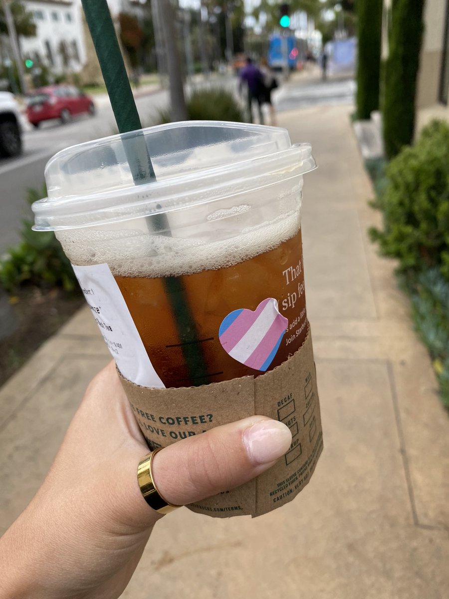 mackrae8's tweet photo. Today I went into @Starbucks to get an iced tea bc it was quick as I was waiting for a friend during her dr apt. 

Remind me again how this is different then religion being “forced” on others, making them uncomfortable  

I did not ask for a ❤️shaped trans flag sticker on my cup. https://t.co/OlhDaqdwUN
