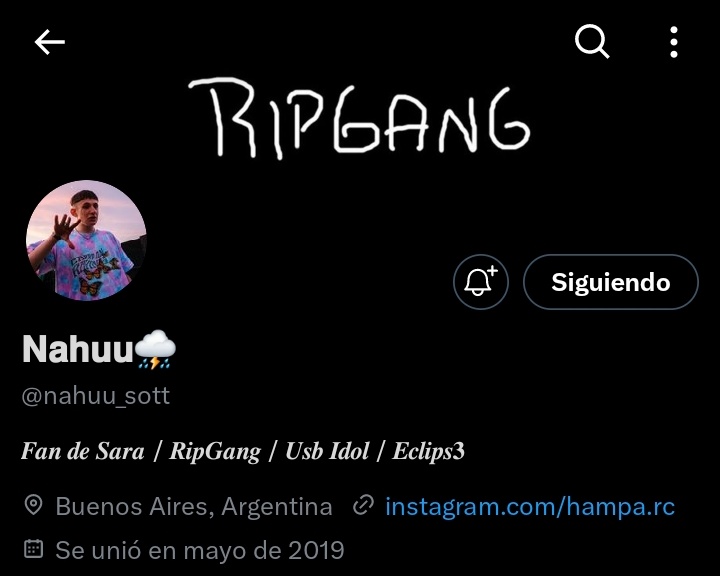 ctrntaekook's tweet photo. @nahuu_sott la esperanza es lo último que se pierde https://t.co/OIrB9h4UAu