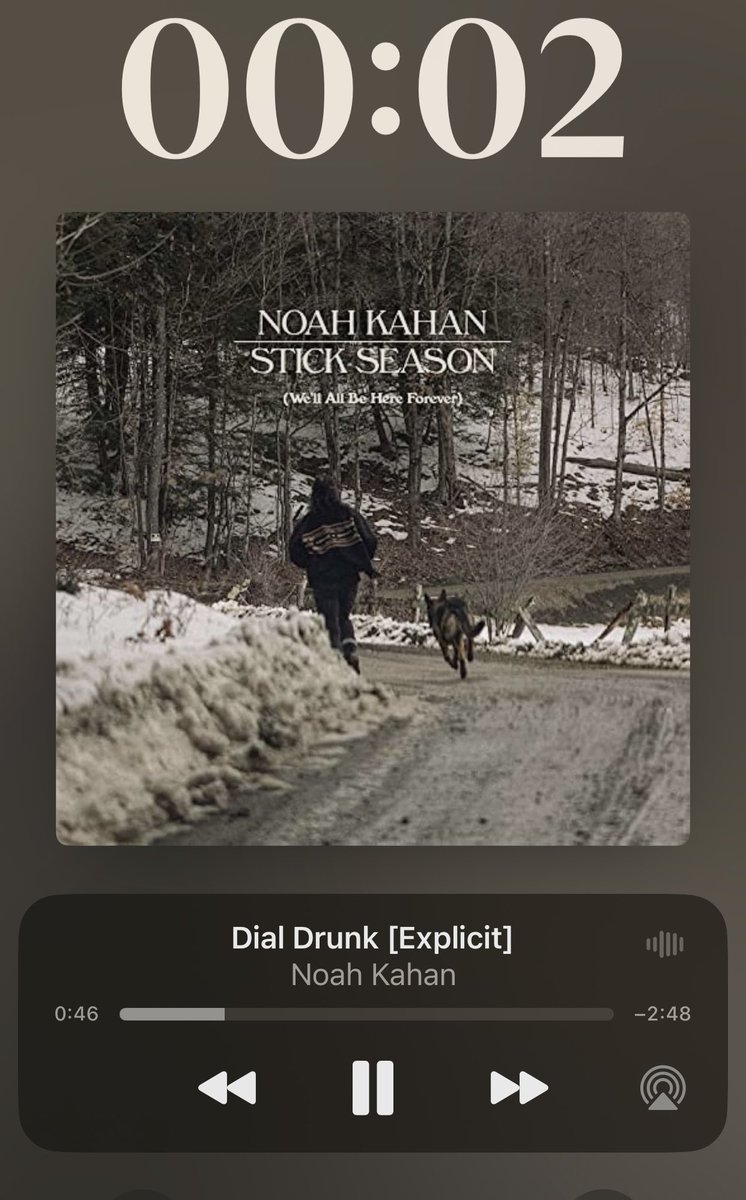 beckamae_'s tweet image. happy new @NoahKahan day to those who celebrate &amp;lt;3