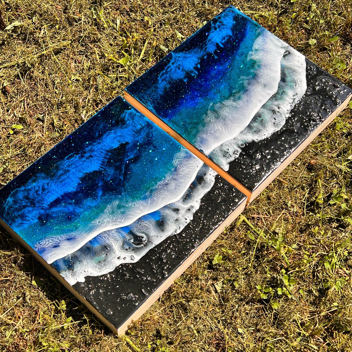 FedericoPortal6's tweet photo. Some release ashes in the ocean I bring the ocean to you and memorialize ashes in Art - #art #artbyfed #wynnmodernart #paint #love #ocean #painting #artist #atx #Austin #Texas #memorial #love #death #life #passion #crematedremains #cremation #sea #resin https://t.co/LZKRv7XIhK