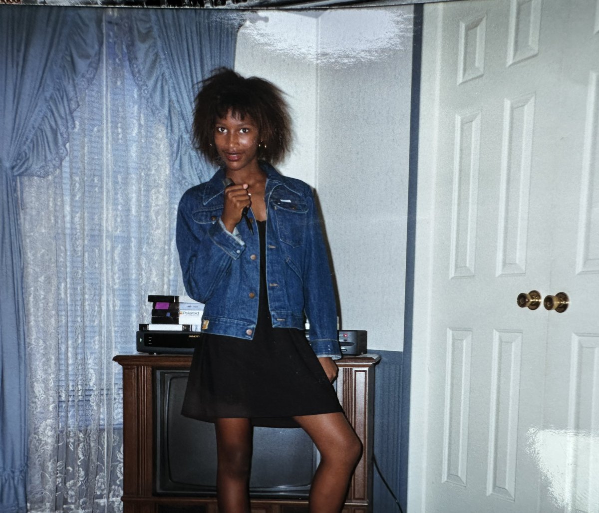 DisruptivPeace's tweet photo. Once the news dropped, I put my mom on a mission to find my #TinaTurner pics. In 8th grade I read “I, Tina” for a book report. For my presentation, I performed #ProudMary in front of my class. There’s a video somewhere. #ITina #RestinPower https://t.co/vKFZvLVsao