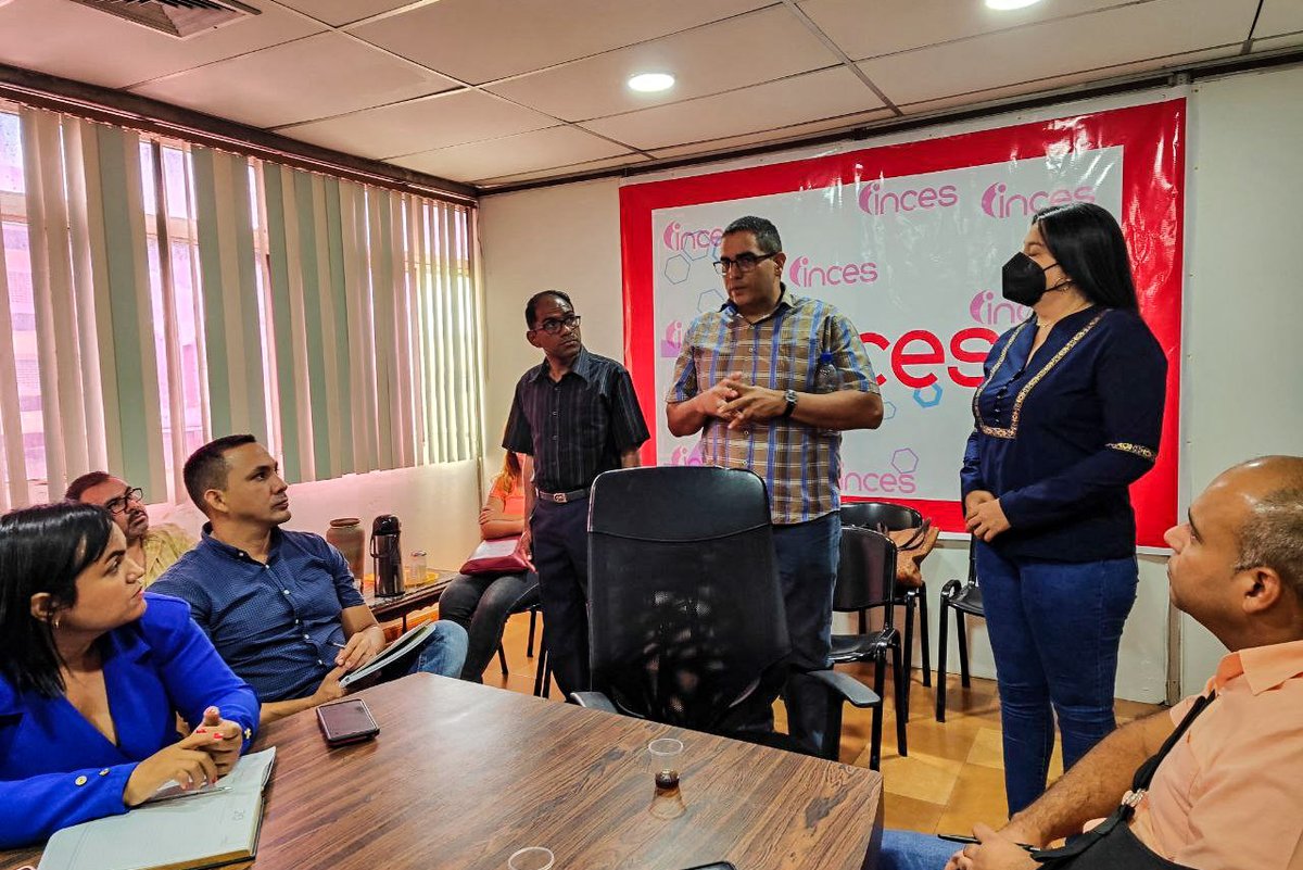 ¡Preparando la Feria Vocacional 2023!

Iniciamos el mes de junio con los preparativos de la *Ruta Orientadora y Feria Vocacional 2023*, dirigida a los y las nuevos/as bachilleres y nuevos ingresos de las máximas casas de estudios.