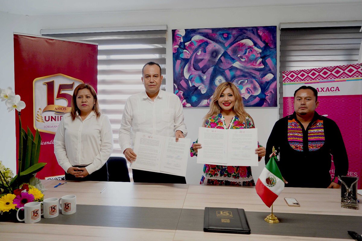 uni_reu's tweet photo. Agradecemos a la @doctoravero Directora General del @COBAO_GobOax  la disposición de entablar sinergias para entablar relaciones académicas con la REU 🤝 y a nuestro rector @malz76  por buscar el desarrollo integral de las y los estudiantes 🧑🏻‍🎓👩🏻‍🎓📚
#15AñosFormandoLideres 
#UNIREU https://t.co/ezaoCHkTDt