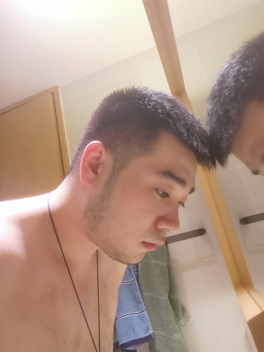 LRB20010725's tweet photo. 还是最爱洗澡🚿 https://t.co/c0H7vWyJGA