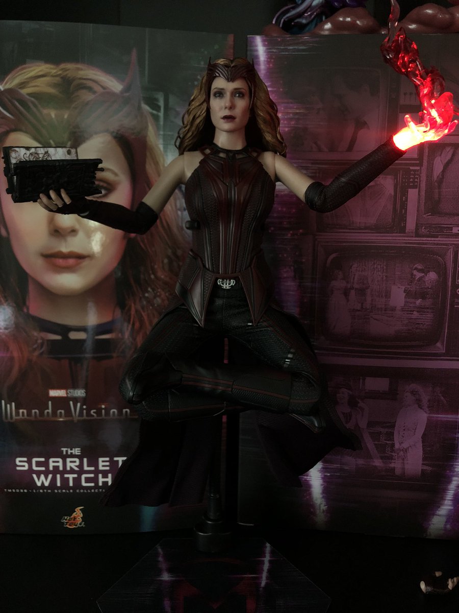 My Scarlet Witch figure by @/hottoysofficial has finally arrived 😍

#ScarletWitch #Wanda #ElizabethOlsen #WandaVision #hottoys #sixthscale #Collectible