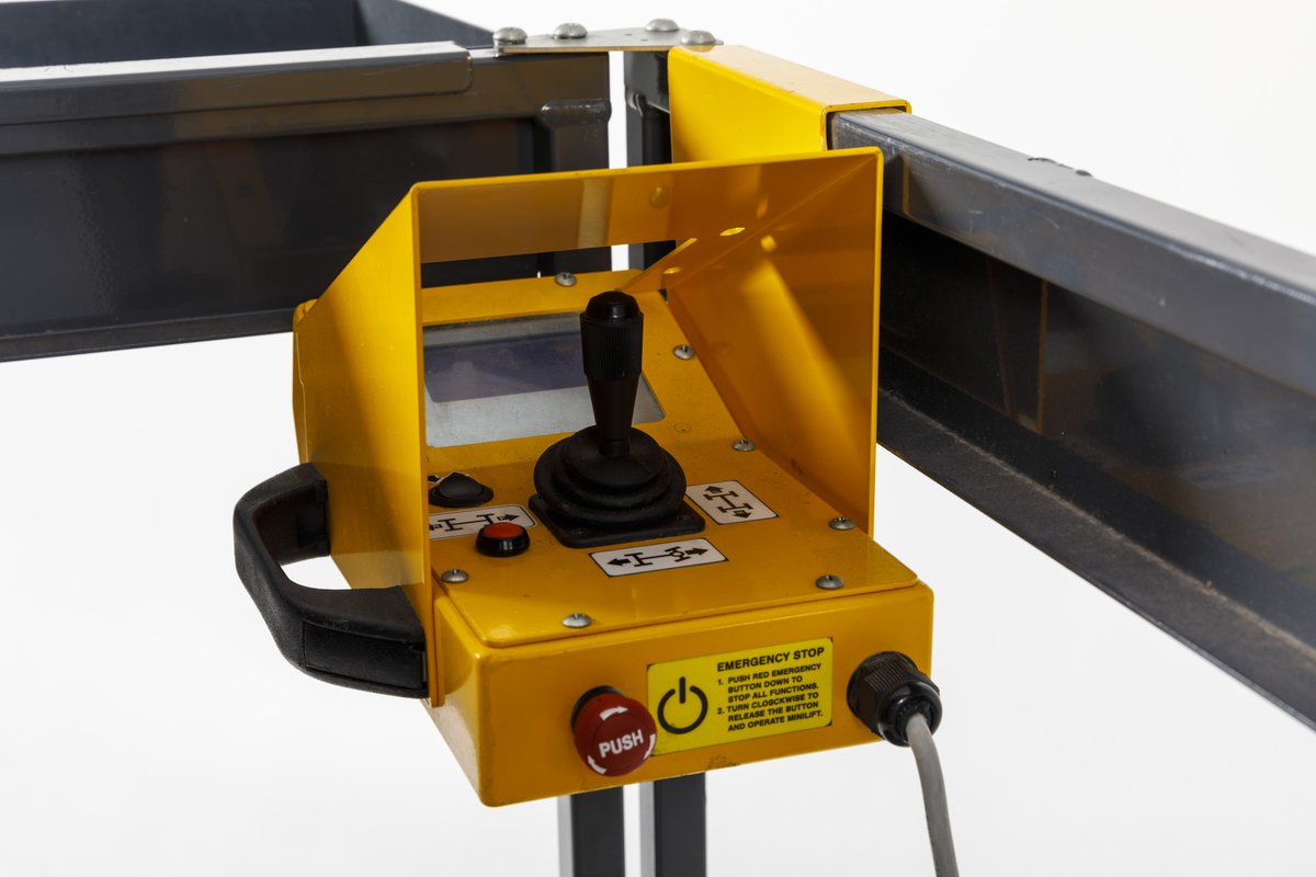 MiniliftsInc's tweet image. Take control of your elevation with Minilifts' operating joystick! 🕹️ Experience precision and ease as you navigate even the tightest spaces with this compact yet powerful device. Elevate your work to new heights with Minilifts! 💫 #Minilifts #OperatingJoystick #PrecisionControl