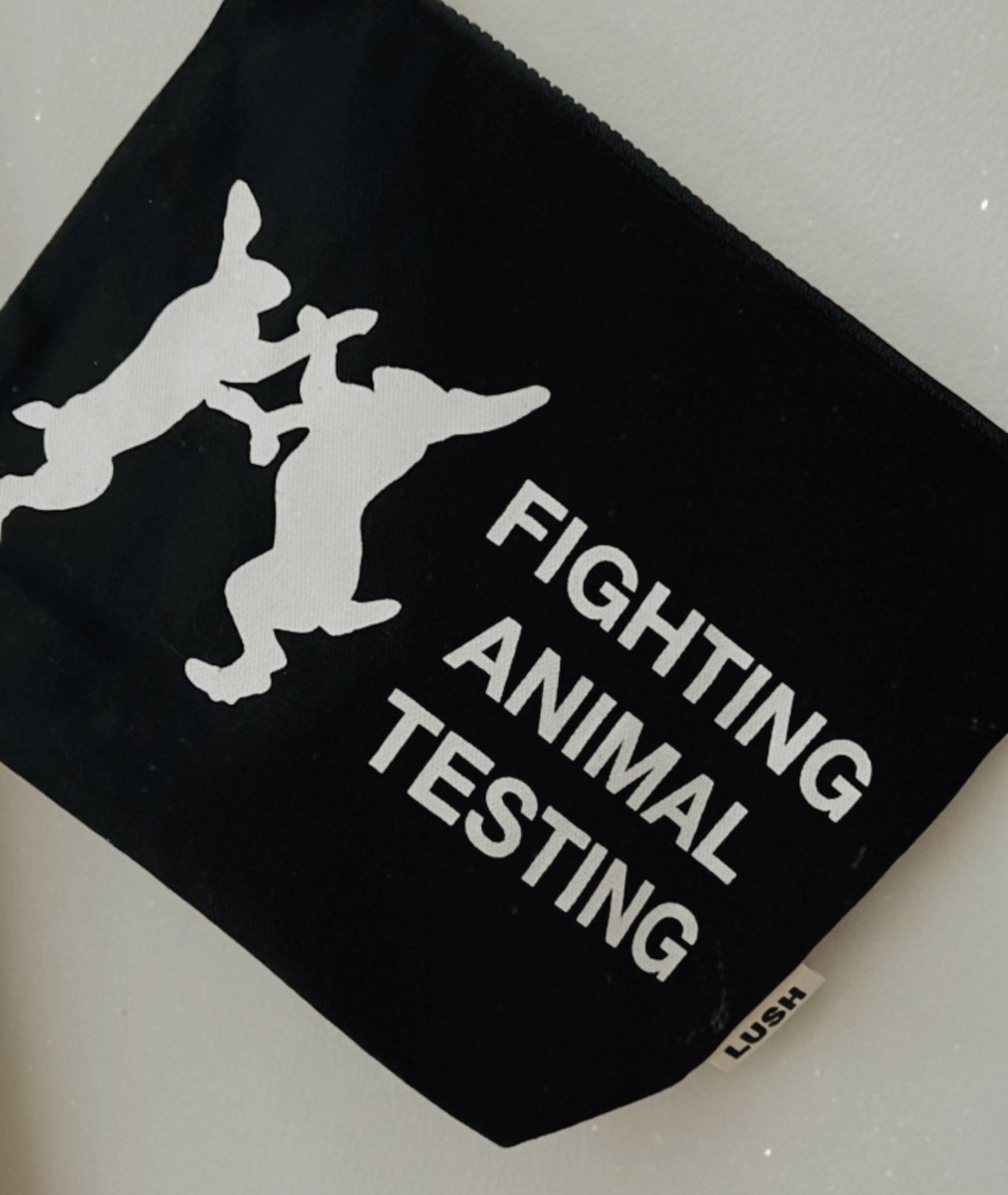 i just got the cutest makeup pouch at @lushcosmetics @peta 🤍🤍  couldn’t be more happier with this purchase knowing it’s for a good cause. i just hope that we will be able to end animal testing for good 🚫🐇