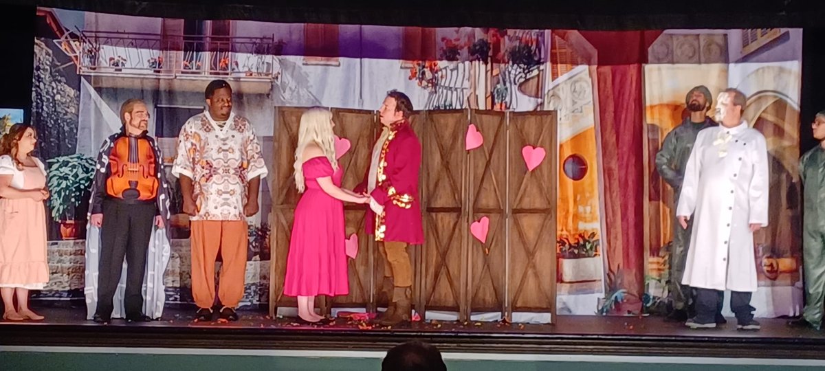 VlizBe1's tweet photo. I am so glad that  Italian and Spanish are very similar languages! 🎭There are things that you cannot fully understand, but you can feel and enjoy in perfect completeness❤️. #opera #IlBarbiereDiSiviglia! #RoxyTheatre #NJLyricOpera https://t.co/a3rZl2QRRs