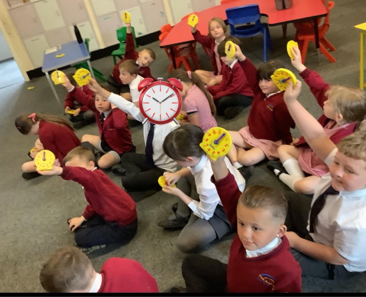 Sunbradwell's tweet photo. We are learning a very important skill in Year 2.  We are learning to tell the time.  A game of ‘ What time is it Mr Wolf’ is making it an extra fun way to learn.🕙🕔🕘🕛🕤🐺 #maths #time #achieving #halfpast #dinnertime https://t.co/VhiKUxaTBH