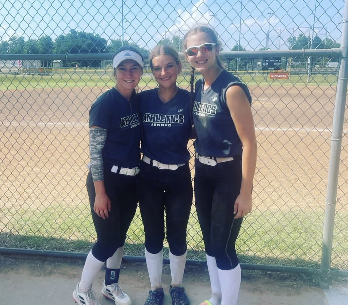 Had a great time at the <a href="/TulsaElite/">Tulsa Elite Sports</a> camp yesterday. It was fun talking to the coaches as well as meeting players from different clubs. <a href="/BrianJendro/">Athletics jendro</a> <a href="/AthleticsBoney/">Athletics Jendro/Boney 18u</a> <a href="/Coach_AVazquez/">Apdiel Vazquez</a> <a href="/jtjones00/">Jordon Jones</a> <a href="/Jess_Nutt24/">Jessica Nutt</a> <a href="/Coach_Lem_UAM/">Kyle Lem</a> <a href="/coachgunny36/">Tyler Gunelson</a> @Ccon9 <a href="/CoachFerrill/">Ron Ferrill</a> <a href="/kasey_grif/">Kasey Griffith</a> <a href="/ktenboer/">Katie Tenboer</a>