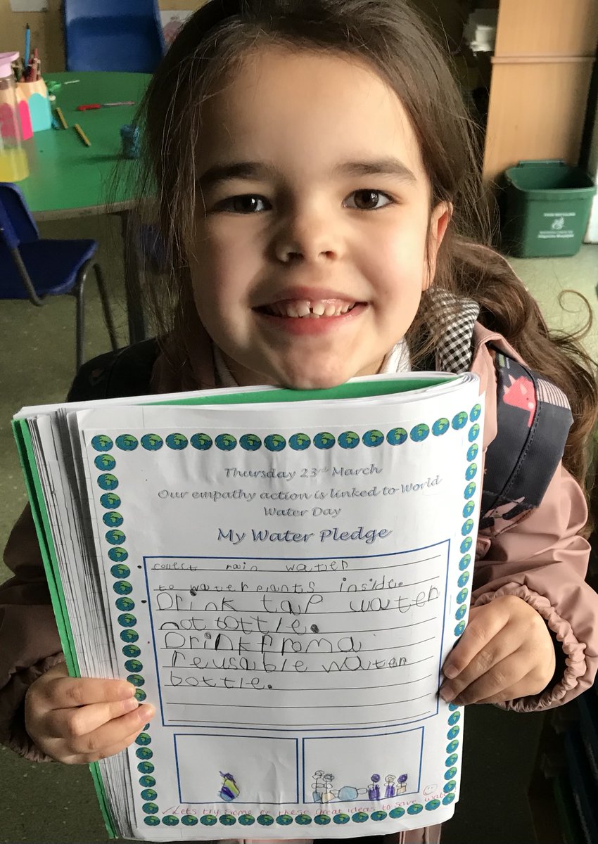 Dosbarth W celebrating #emapthyday by writing an action plan for World Water Day. Ardderchog pawb 👍