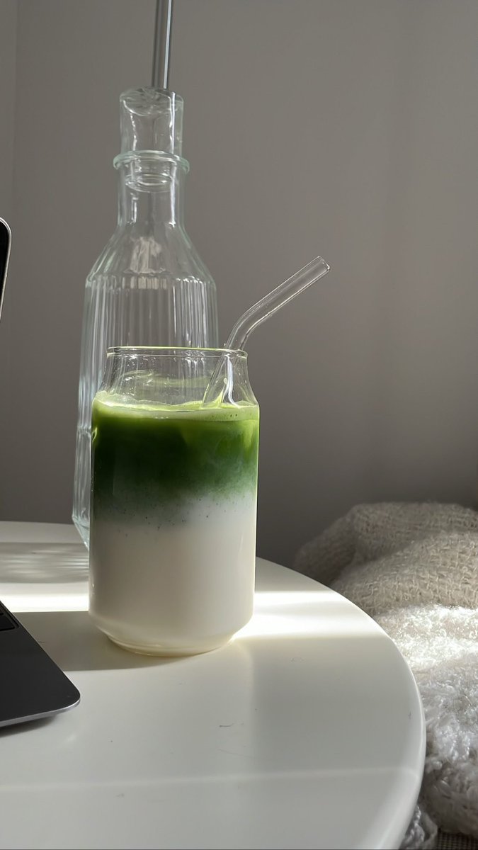 Sovereici's tweet photo. Good morning with matcha 🍵 . https://t.co/RTcsh0OAYY