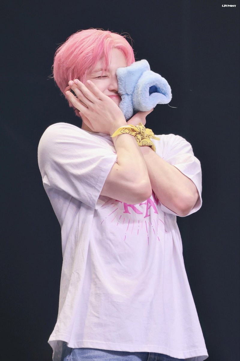 On Twitter cutest Guy In The World on-twitter-cutest-guy-in-the-world