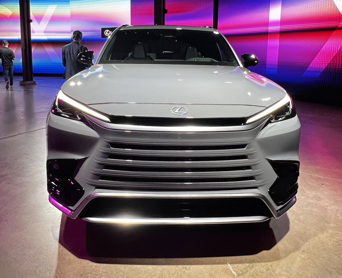 jillciminillo's tweet image. Are you Team GX or Team TX? #lexusgx #lexustx #cardujour