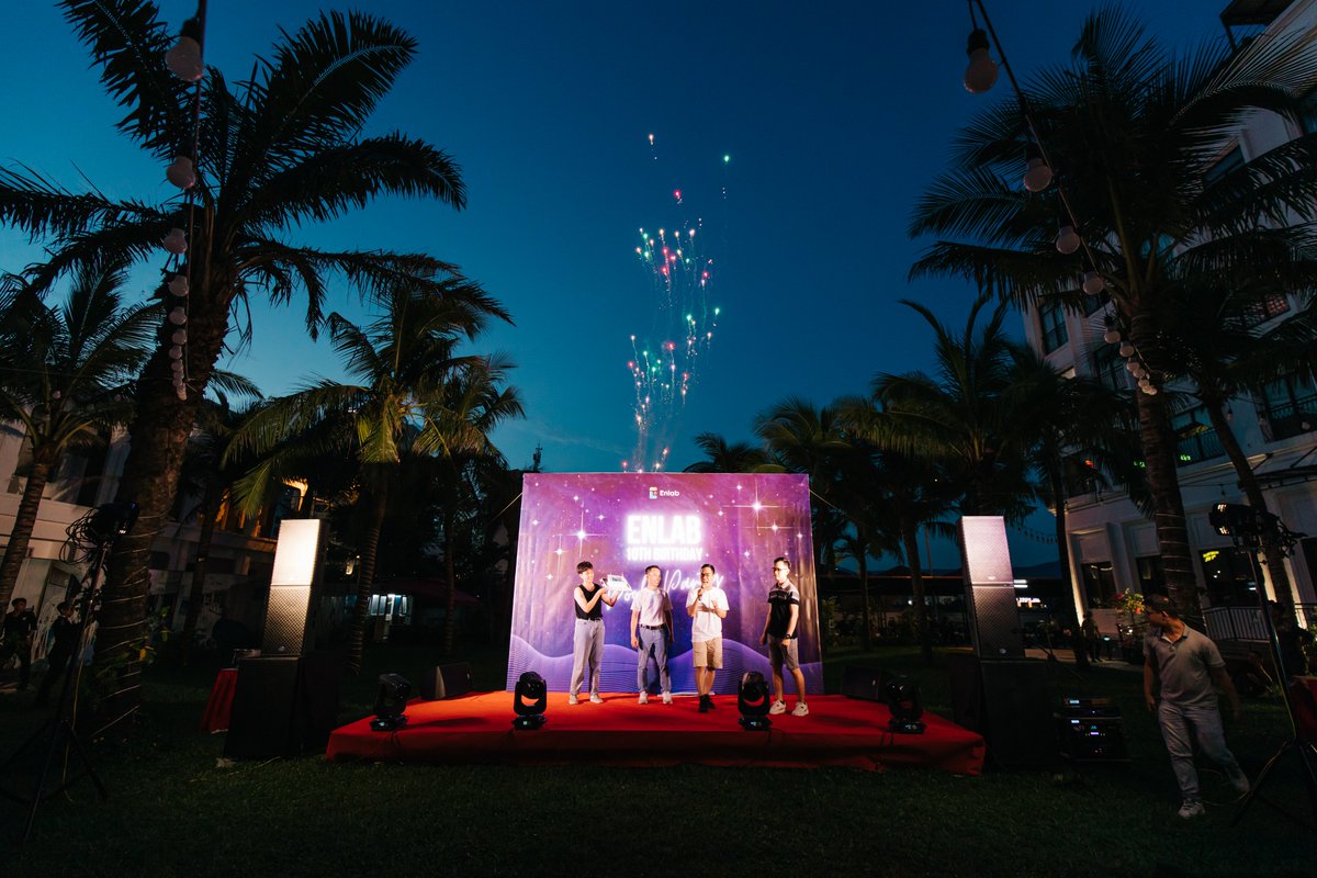 EnlabSoftware's tweet image. Happy Birthday to Enlab, 10 years is a long journey, and we are delighted to have great &amp;amp; loveable people like you being parts of Enlab
Thank you everyone, the new, the current and the old for coming and making it a memorable night
#enlabsoftware #10yearsannivesary