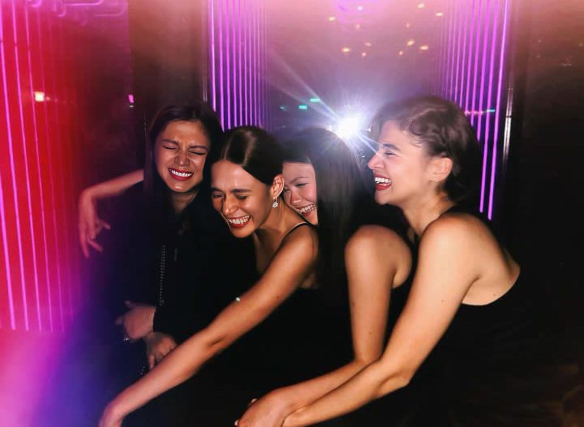 When Angel Locsin skipped AbsCbn Ball to donate directly to Bantay Bata the amount that she supposed to spend in the ball... But she attend the after party! 🤪🫶

The triple A with B -- The Icons! 🙌✨
#AngelLocsin
#AngelicaPanganiban
#AnneCurtis
#BeaAlonzo