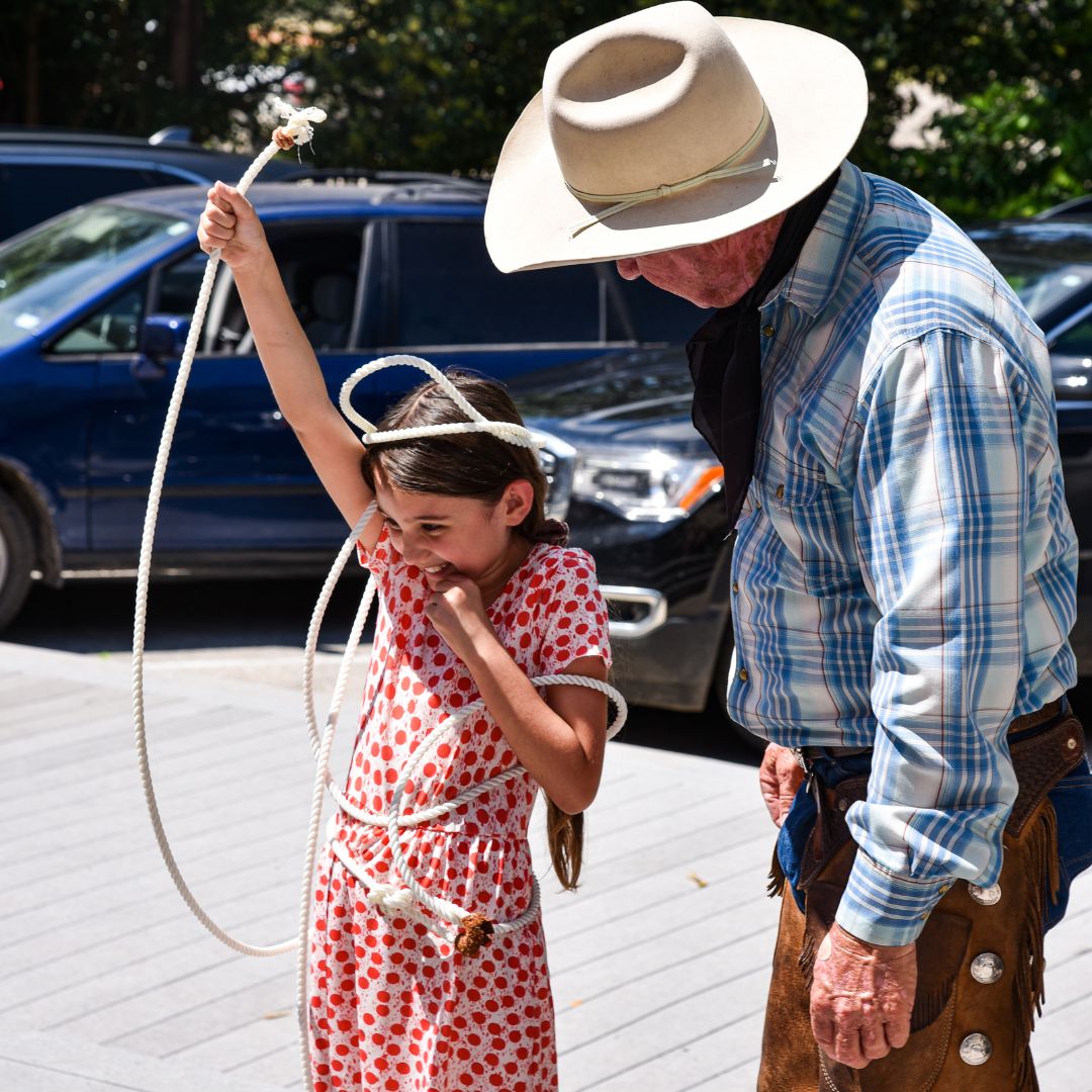 BanderaElectric's tweet image. Bandera Kronskosky Public Library had an incredible start to the summer reading program! Our BEC member, Kevin Fitzpatrick, performed his mesmerizing rope tricks, delighting the audience. 

#BanderaElectricCooperative #BEC #SummerReadingProgram