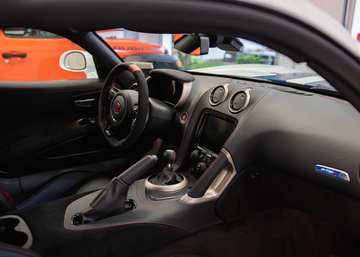 EliteMS's tweet image. For Sale: 2017 Dodge Viper GTS-R EXTREME ACR 2K Miles $399,997. Message for details! #forsale #dodge #dodgeviper #gtsr #acr #gts #carsforsale #elitemotorsports #viper