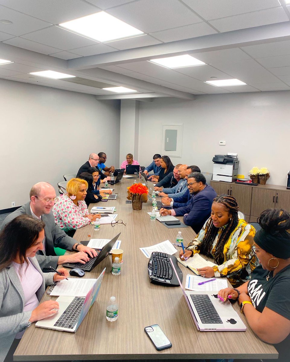 Dr_JVanEss's tweet photo. Meet my Leadership Think Tank Team💪🏾(L3T for short as @BirgelesJoseph named us) A group of our principals collaborating with our district team in planning for next year. We are looking at the wins in our practices from this school year and the areas of opportunity for improvement https://t.co/NyHaRYGYVC