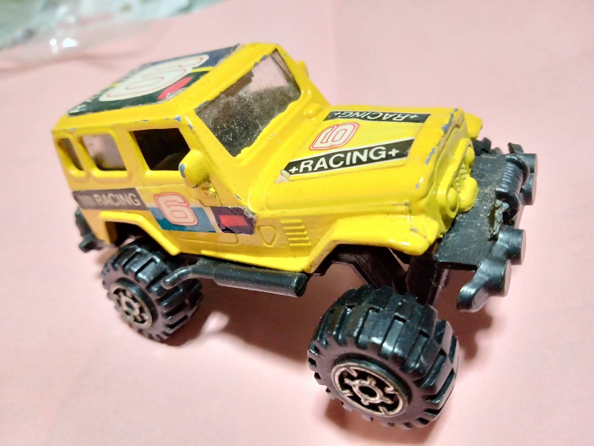 TC343mi_ni_car's tweet photo. FAIE
#TOYOTA #LANDCRUISER 40
*前面の「カンガルーバンパー」と「排気口(片側)」が欠損
*ドア部分シール剥がされた所に前の持ち主の名前が書かれてるので隠してます
#チープミニカー #ミニカー
#faie #フェイエ
(2021/11/10 秋月) https://t.co/4Hum1qQSh2