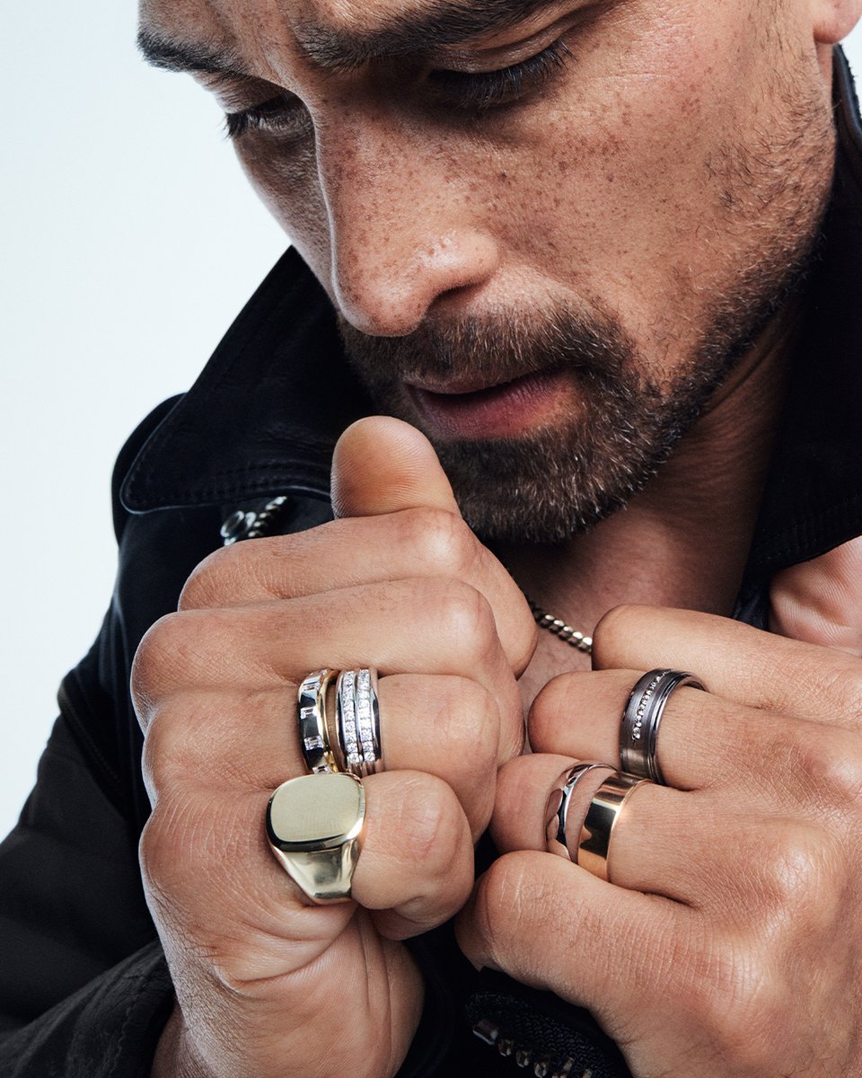 Hey guys – it’s YOUR turn to stack ‘em up! Our men’s ring options let you express your style with confidence.😉 #ZalesEmployee #LoveZales #ForHim #Fashion #Rings #Chains #Watches