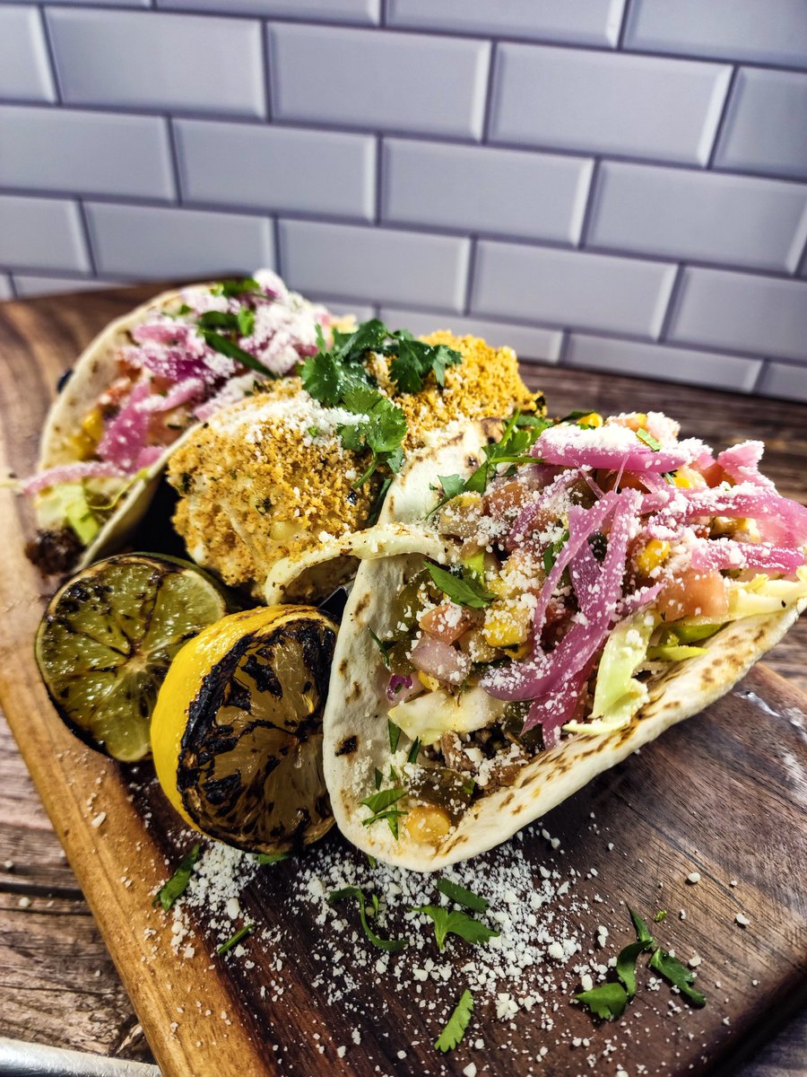 Smoked Pork Hatch Tacos with Corn Elote 
#tacos #taco #foodie