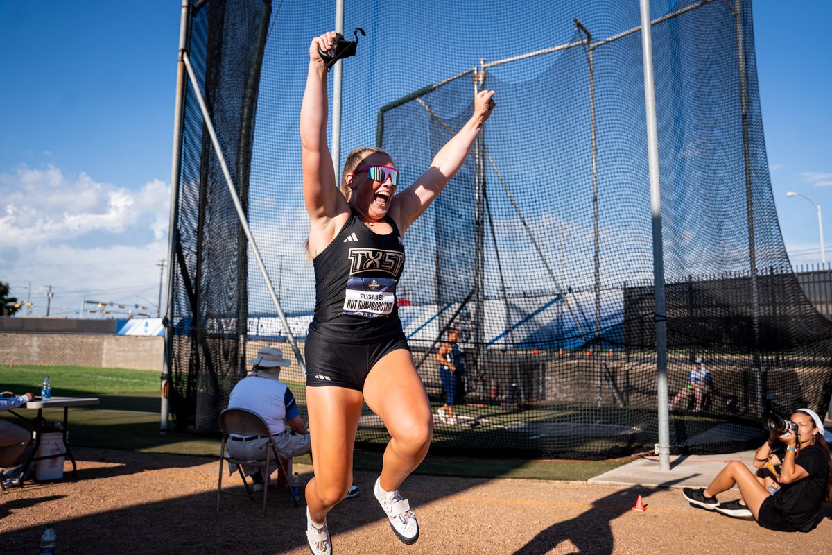 TXStateTrack's tweet photo. Saved the best for last

#EatEmUp #NCAATF https://t.co/NhKsD2Ganp